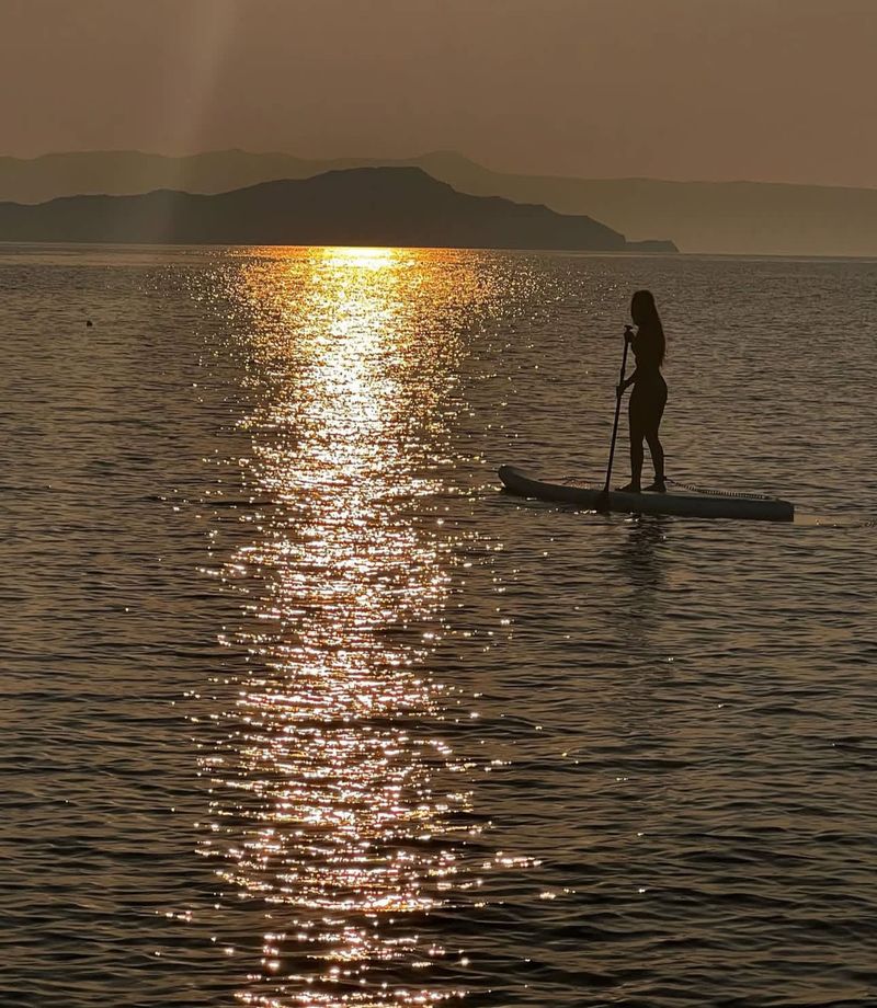 Billet Croisière au coucher du soleil au départ de Pefkochori – Une soirée relaxante en mer