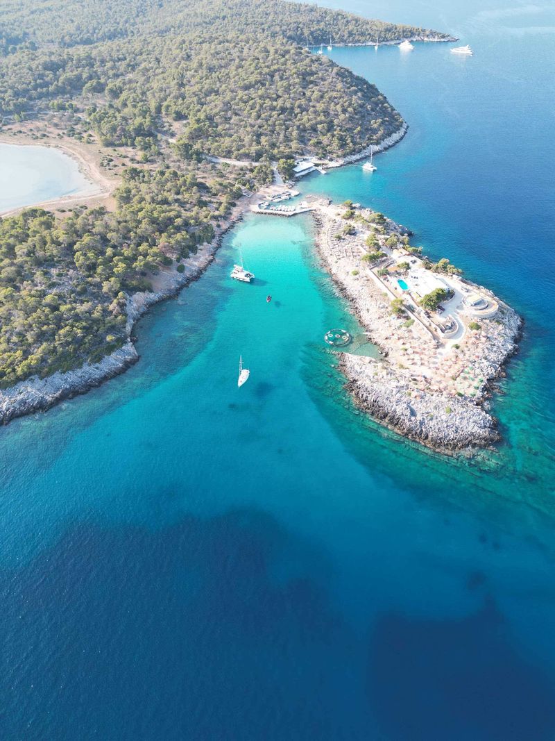 Billet Croisière épique de 8 heures : explorez Tselevinia, Hydra et l'épave du Rodini