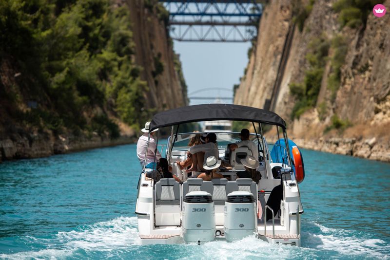 Billet Aventure en bateau d'une journée à travers l'emblématique canal de Corinthe