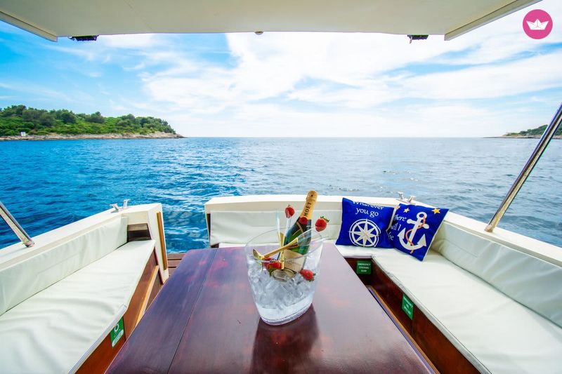 Billet Navigation, collation et baignade : aventure d'une demi-journée à Porer et Kamenjak