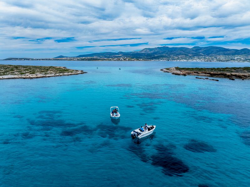 Billet Découvrez les eaux turquoise de Paros-Antiparos : excursion privée de 4 ou 8 heures.