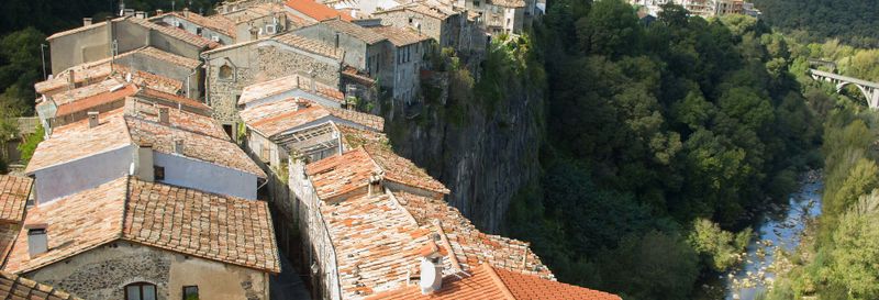 Billet Excursion à Vic, Besalú, Santa Pau et Castellfollit de la Roca en petit groupe