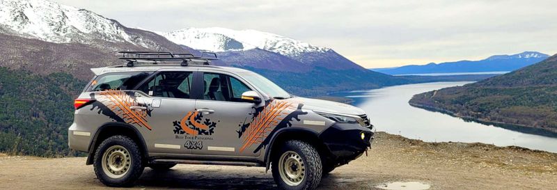 Billet Excursion en 4x4 aux lacs Escondido et Fagnano au coucher du soleil