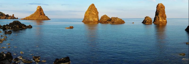 Billet Balade en bateau le long de la Riviera dei Ciclopi