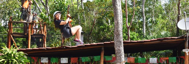 Billet Course de voitures professionnelles, quad, tyrolienne et balade à cheval à Cancún