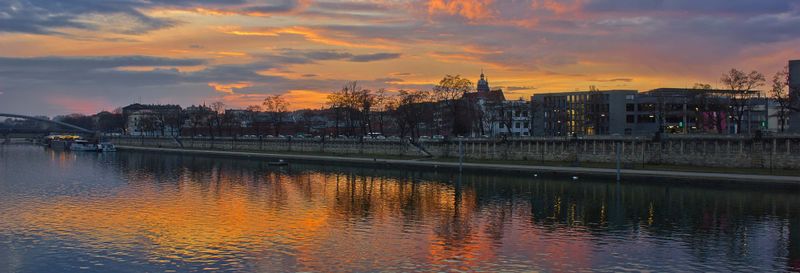 Billet Balade en bateau à la tombée de la nuit
