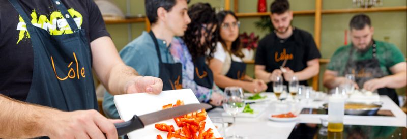 Billet Cours de cuisine à Madrid : tapas et paëlla