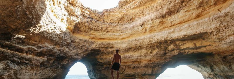 Billet Balade en catamaran + Kayak dans les grottes de Benagil