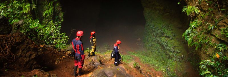 Billet Spéléologie dans la grotte de Jomblang