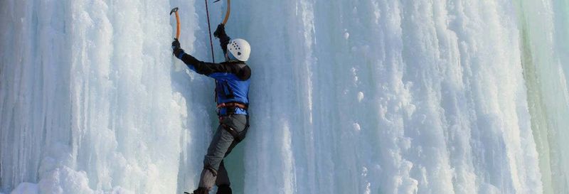 Billet Escalade sur glace au Canyon de Korouoma