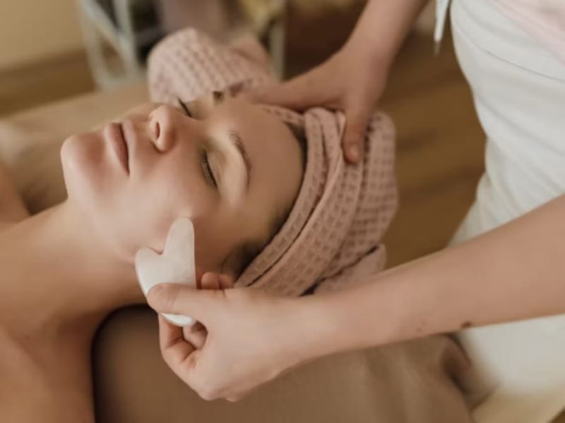 Billet Massage et soin du visage à Aigues-Vives (30)