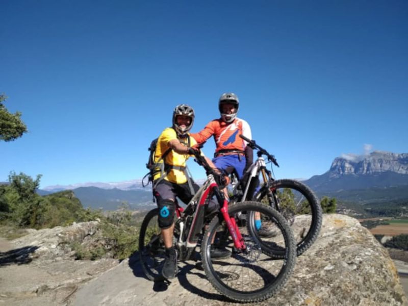 Billet Journée VTTAE Enduro avec moniteur en Espagne à Ainsa (22)