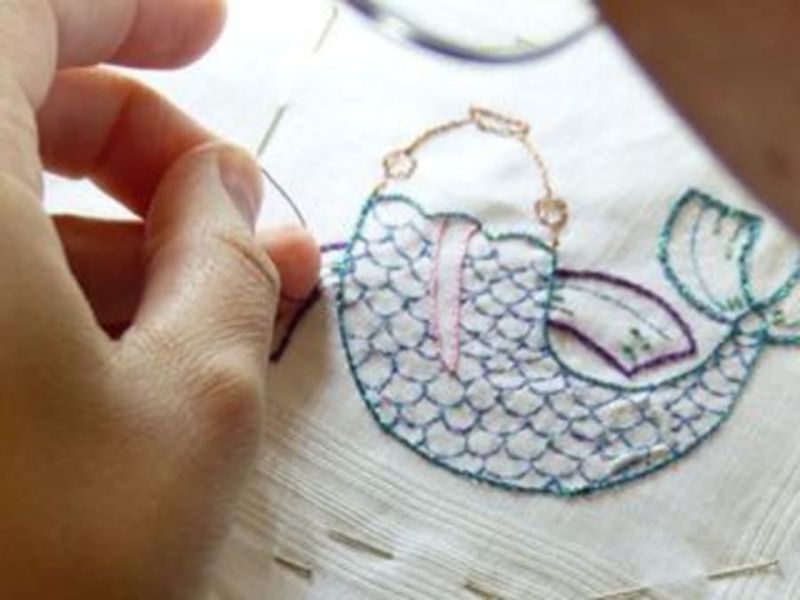 Billet Atelier d'initiation à la broderie à l'aiguille à Mirmande (26)