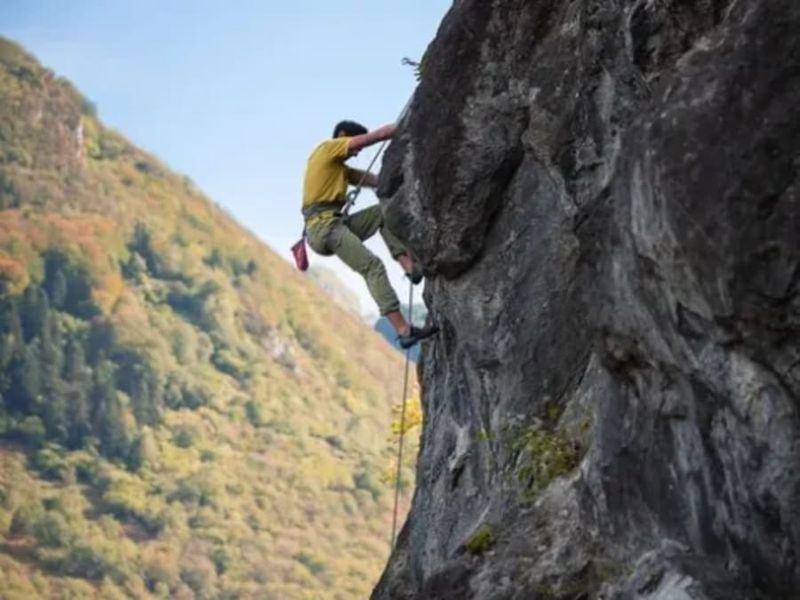 Billet Escalade nature à Sarrancolin (65)
