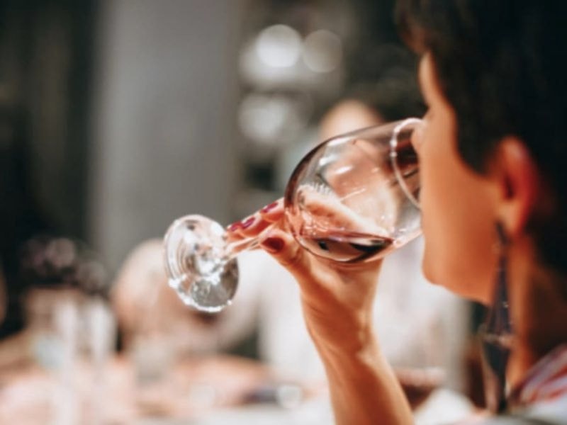 Billet Oenologie, les bases de la dégustation à La Rochelle (17)