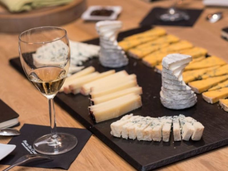Billet Atelier "Découverte" : Dégustation fromages & vins Paris 4ème