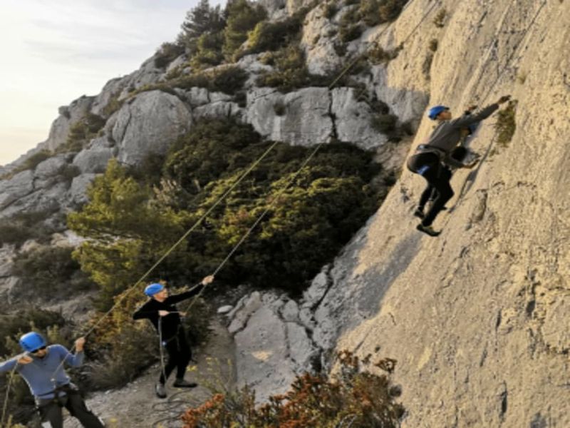 Billet Escalade en falaise à Cassis (13)