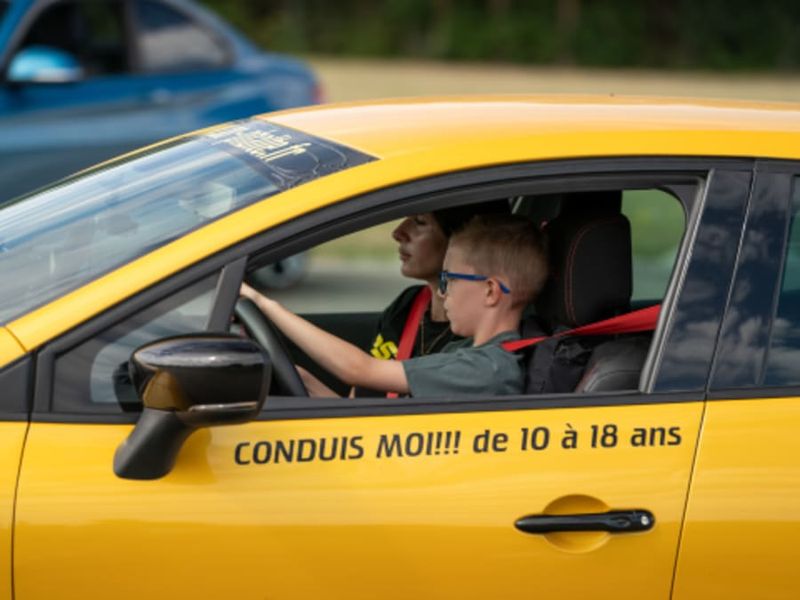 Billet Stage de Pilotage enfant en Clio 4 RS au Rheu (35)