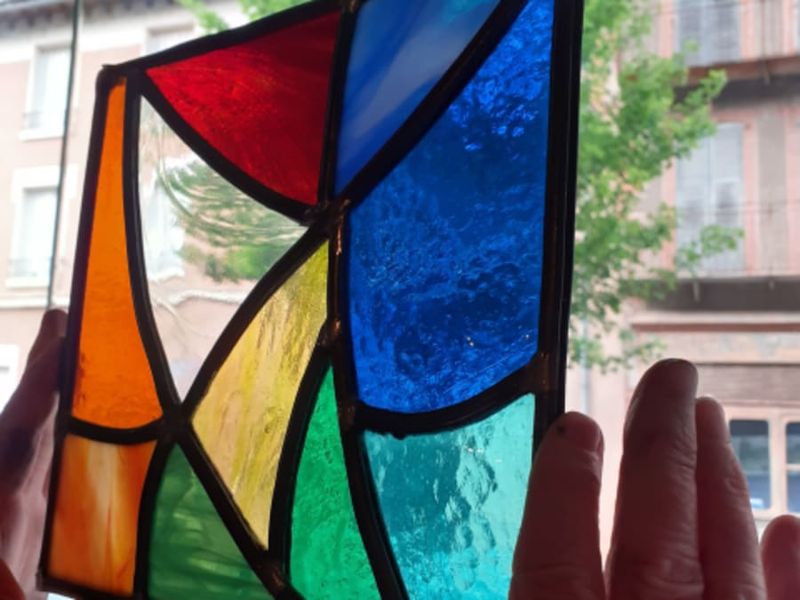 Billet Atelier d’initiation au vitrail traditionnel à Villecomtal (12)