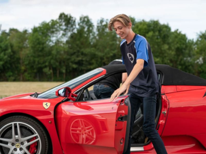Billet Stage de Pilotage enfant en Ferrari F430 à Hénin-Beaumont (62)