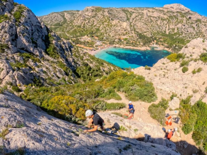 Billet Initiation à l'escalade dans les Calanques de Marseille (13)