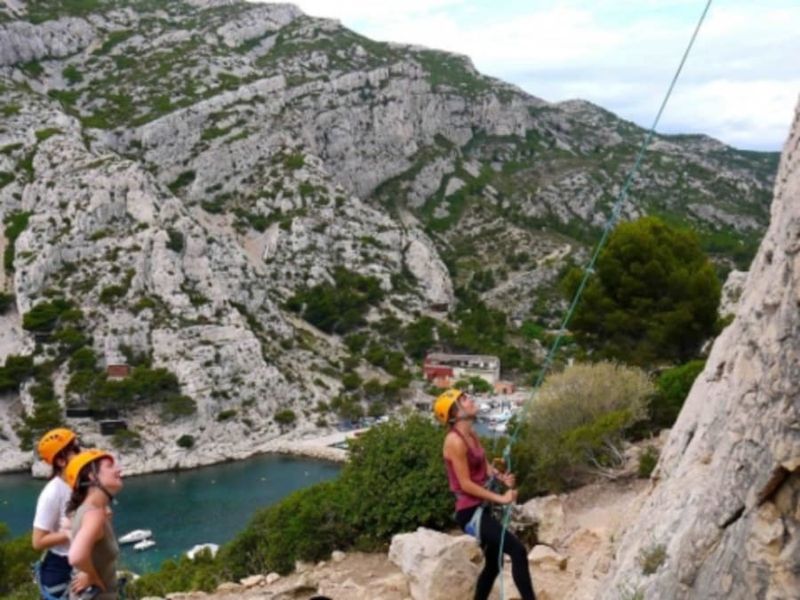 Billet Initiation Escalade dans les Calanques de Marseille (13)