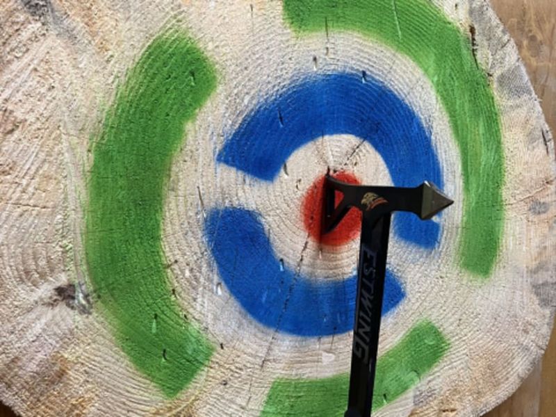 Billet Lancer de  hache à Annecy (74)