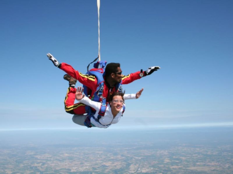 Billet Saut en Parachute en tandem à Lons-le-Saunier (39)