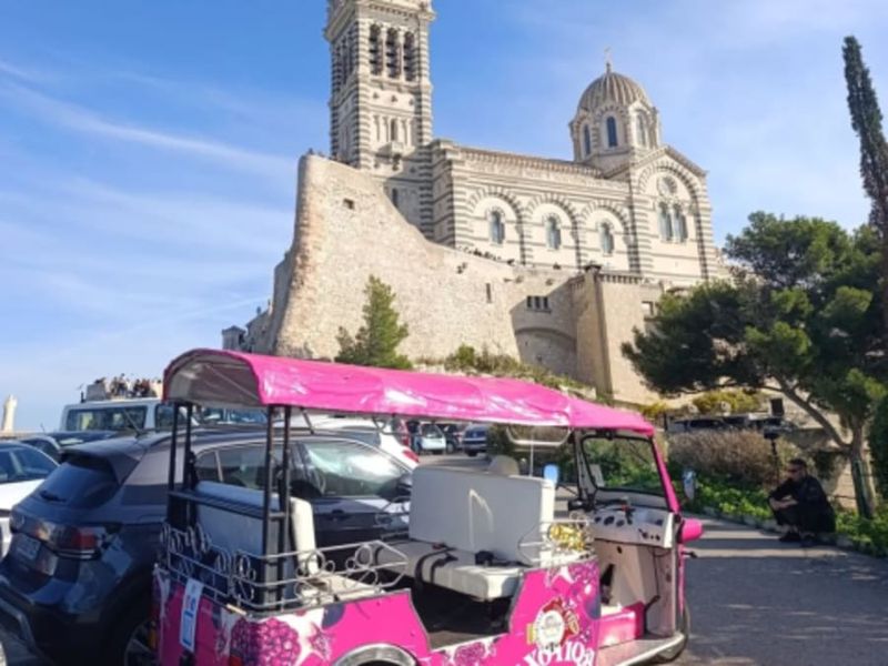Billet Balade en Tuktuk autour de Notre Dame à Marseille (13)