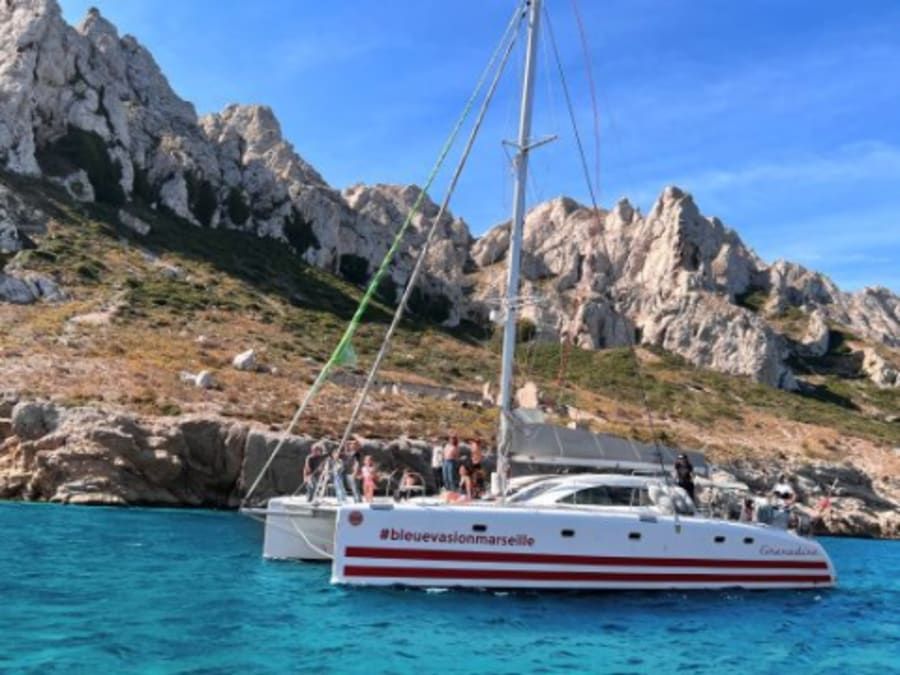 Billet Journée en catamaran & baignade dans les Calanques (13)
