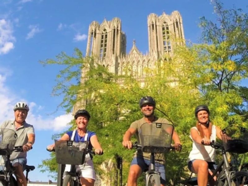 Billet Balade à vélo électrique guidée à Reims (51)