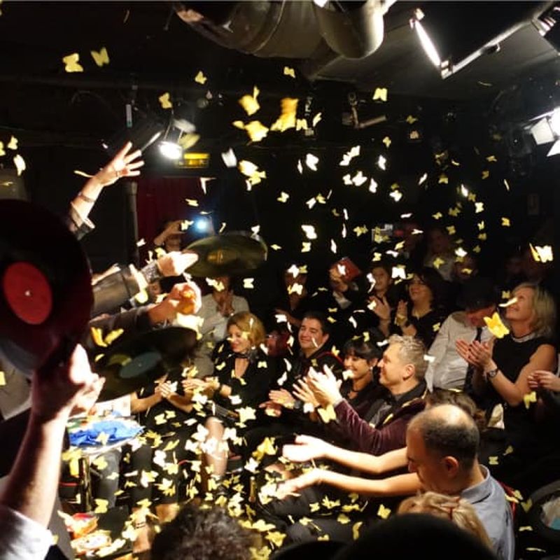 Billet Le Double Fond : spectacle de magie pour adultes – café-théâtre de la magie