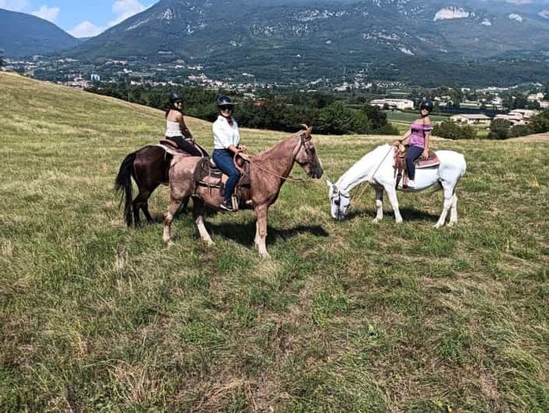 Billet Collines morainiques : visite guidée à cheval et apéritif au ranch