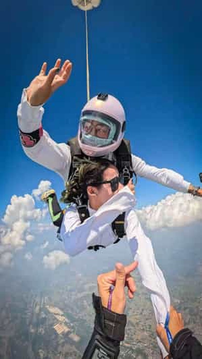 Billet Chengdu : Expérience de saut en parachute en tandem avec photos et vidéos