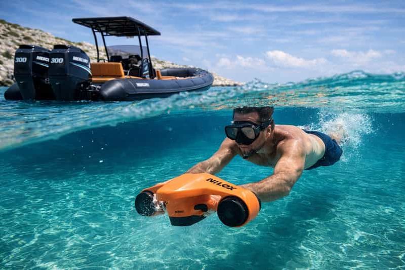 Billet Amorgos : croisière privée en bateau pneumatique à coque rigide avec arrêts baignade