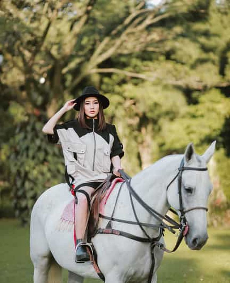Billet Vallée de la Loire : promenade à cheval privée, châteaux, vergers et photos