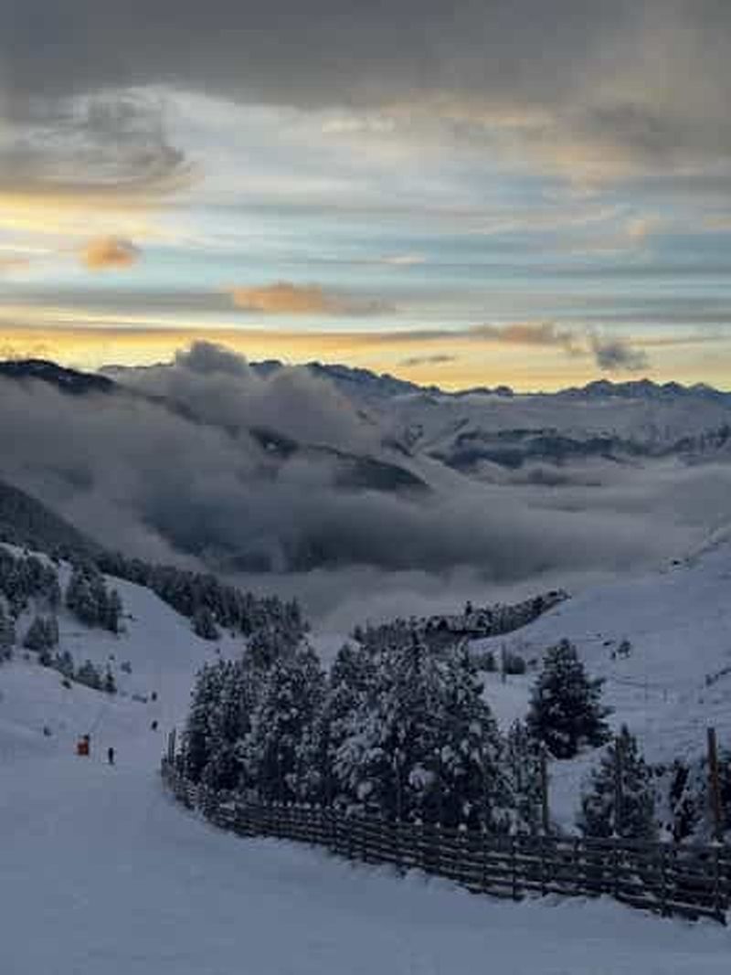 Billet Baqueira-Beret, Val d'Aran : Expérience de ski d'une journée complète avec un moniteur local