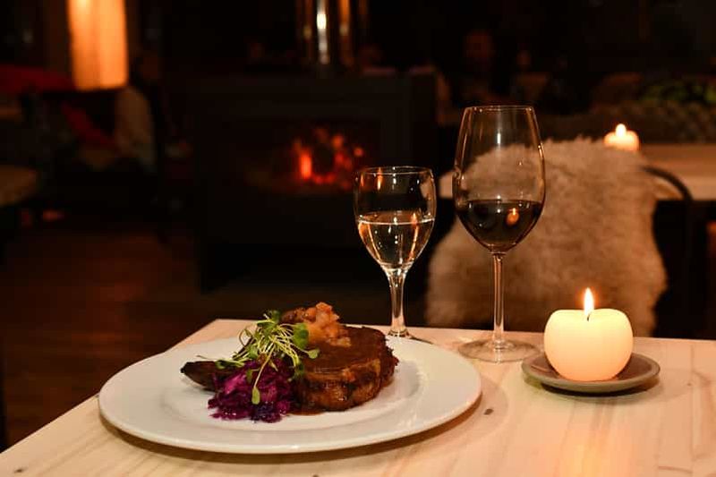 Billet Bariloche : balade nocturne en motoneige avec dîner à La Cueva Catedral