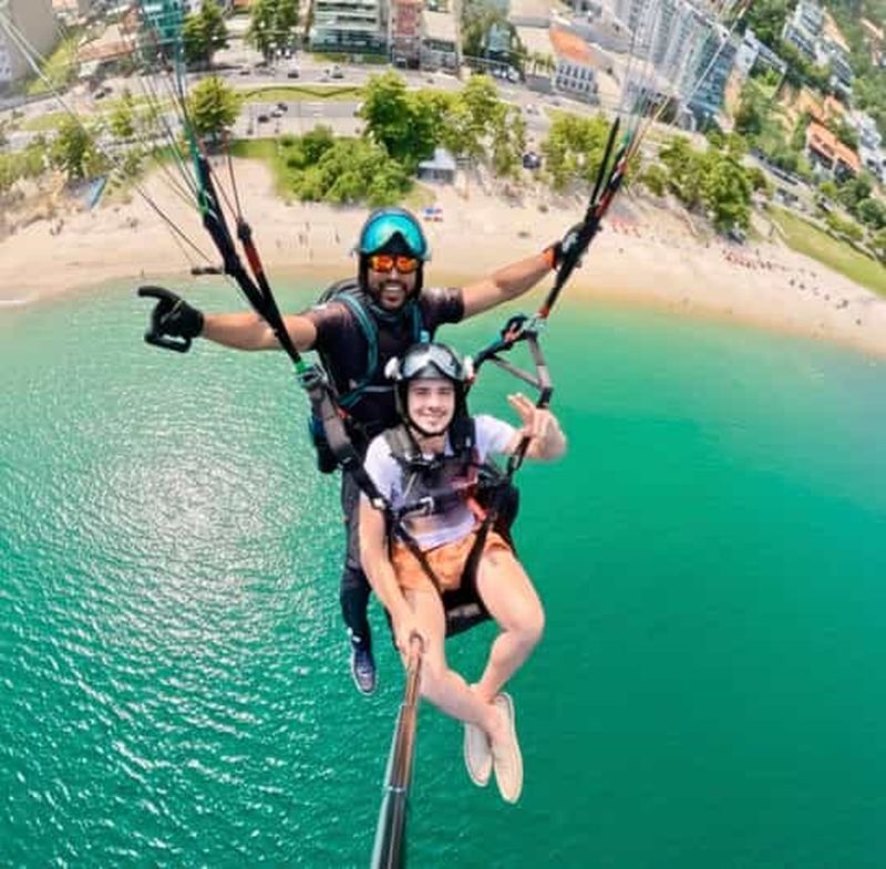 Billet Niterói : Vol en parapente biplace privé *Vidéo gratuite*