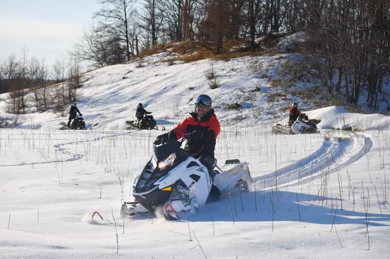Billet Hokkaido : excursion en motoneige et repas chaud à la ferme Wagyu