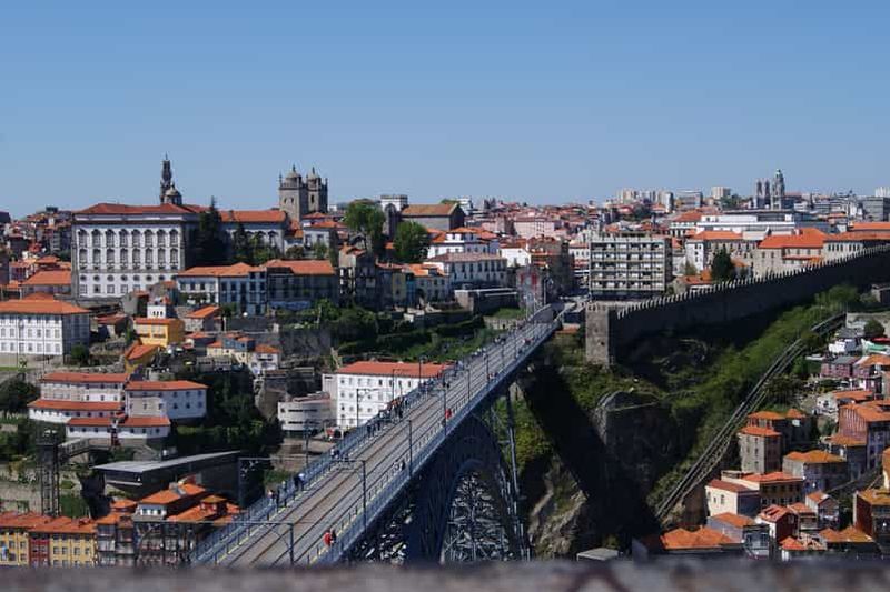 Billet Porto : Visite guidée à pied et librairie Lello