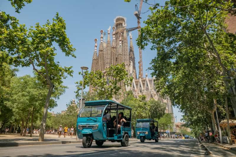 Billet Barcelone : visite privée premium de 2 heures en tuk-tuk