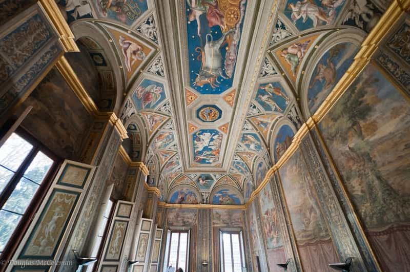 Billet Rome : Visite Renaissance de la Villa Farnesina
