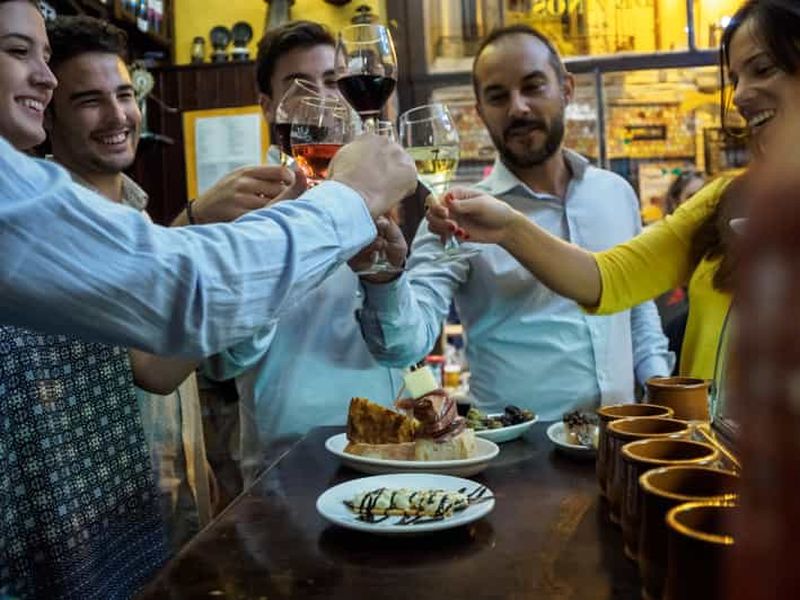 Billet Saragosse : visite à pied de la vieille ville avec des tapas en soirée