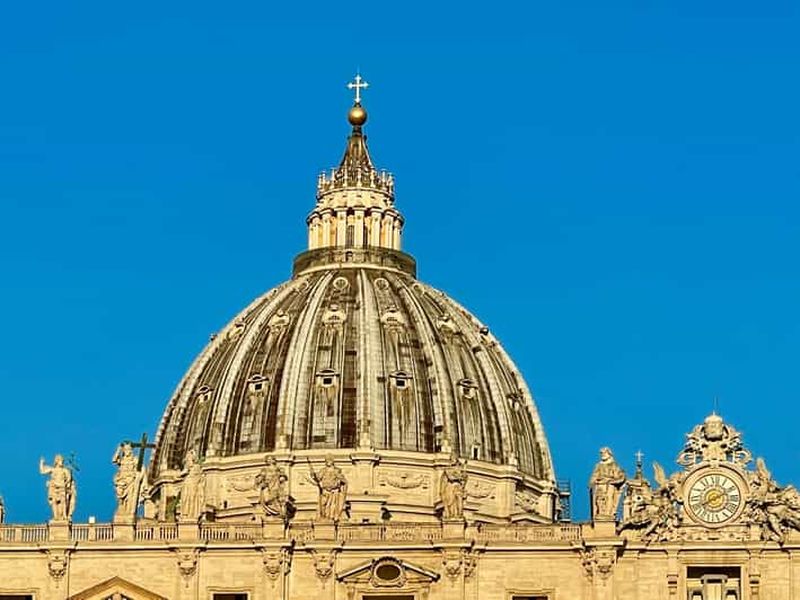 Billet Rome : Visite de la basilique Saint-Pierre et billet de bateau sur le Tibre