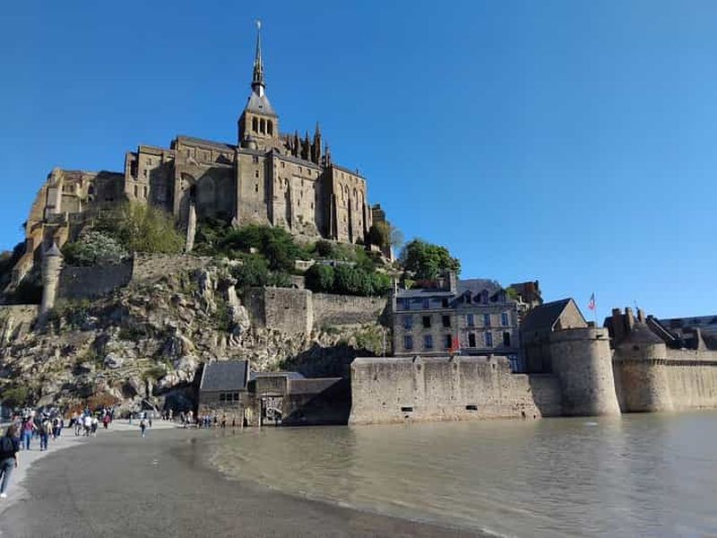 Billet Mont Saint Michel : visite à pied du village, de son histoire et de ses légendes