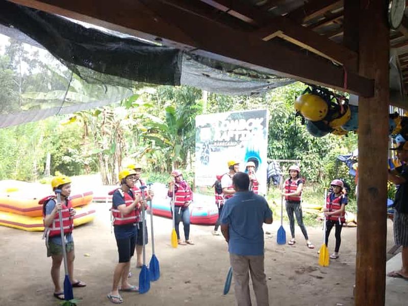 Billet Lombok Rafting : adrénaline et hospitalité du village de Sesaot
