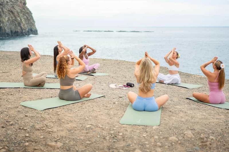Billet Ténérife : expérience de yoga et de guérison sur l'île féminine