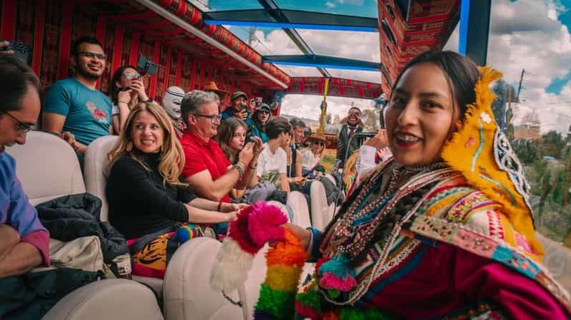 Billet Cuzco : visite panoramique en bus avec spectacle de danse et cours de pisco