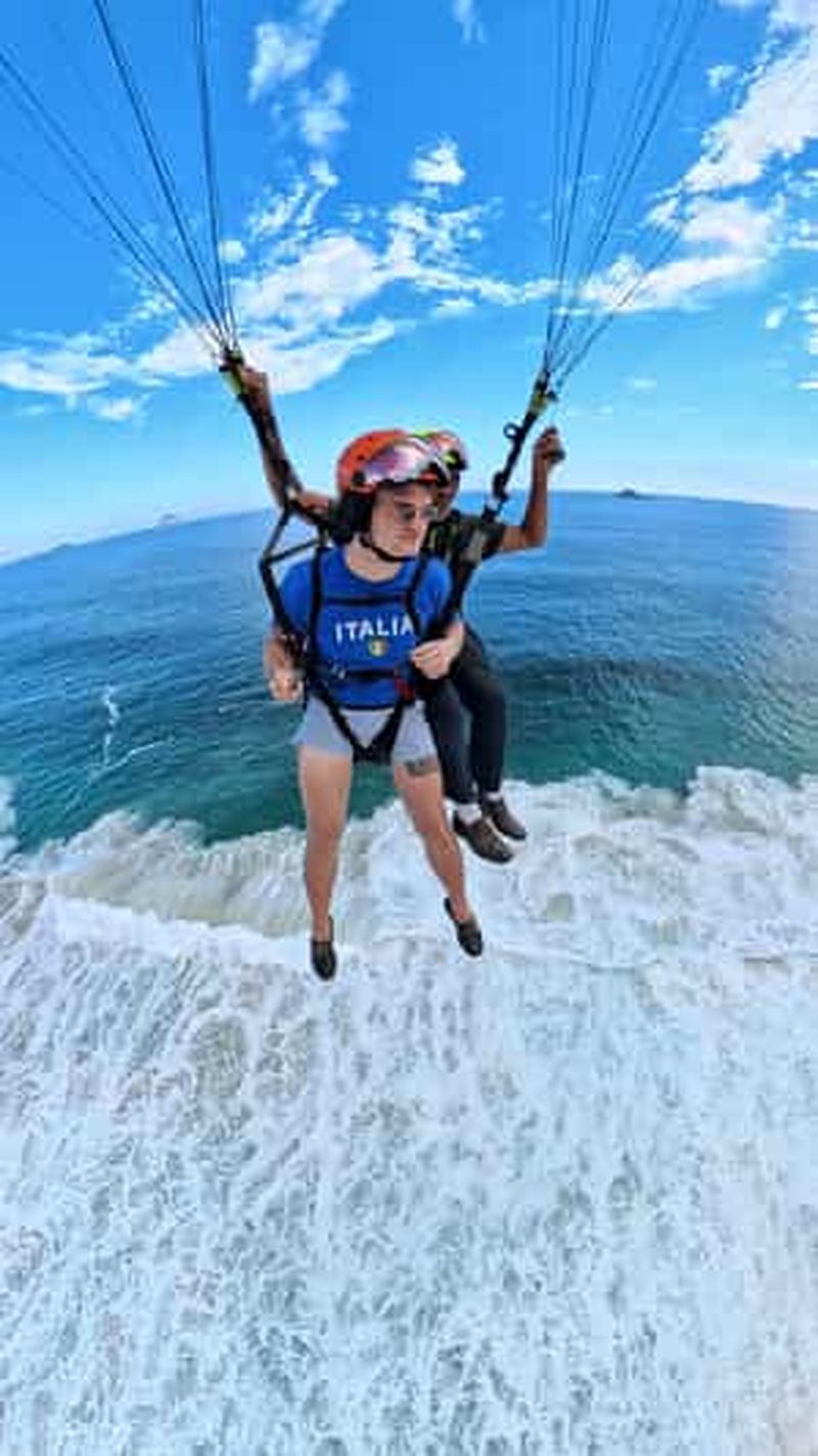 Billet Niterói : Vol en parapente en tandem - 33 ans d'expérience - Luciano Miranda